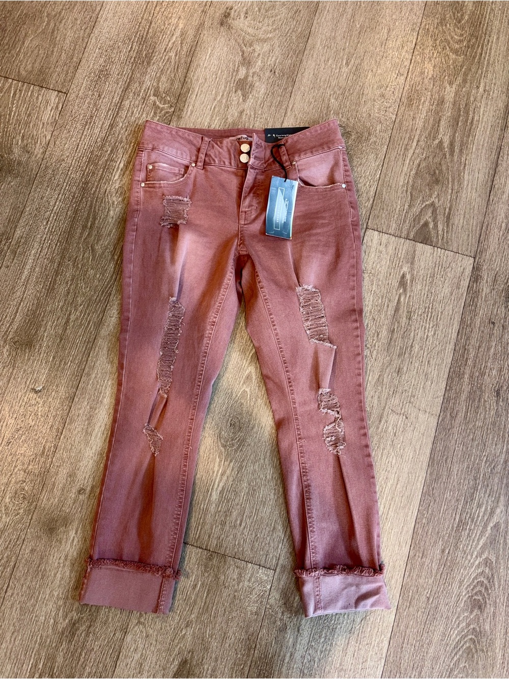 refuge Distressed Cropped Jeans in Dusty Rose